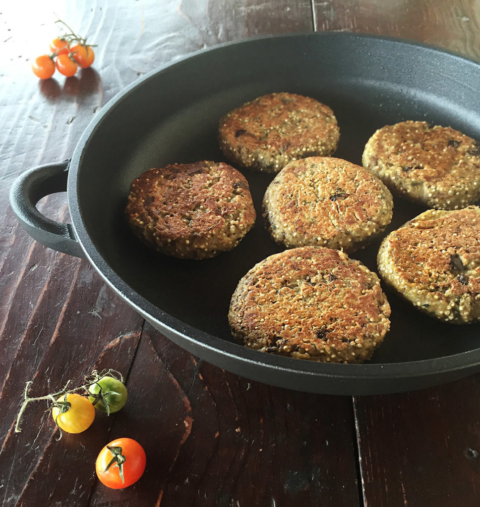 Burger Di Quinoa Nomnom Q B Food Travel Beauty